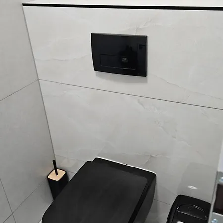 Moderny 3 - Spalnovy S Velkou Terasou Apartman