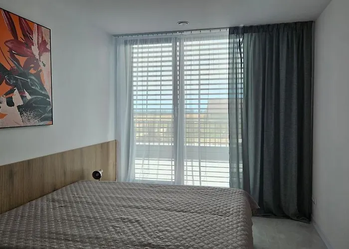 Moderný 3 - Spálňový S Veľkou Terasou Apartamento *