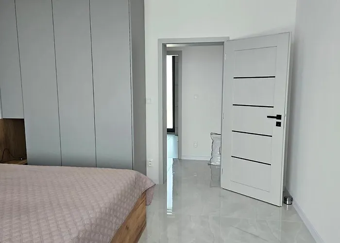 Moderný 3 - Spálňový S Veľkou Terasou Bobrów