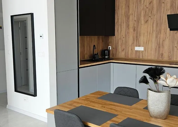 Moderný 3 - Spálňový S Veľkou Terasou Apartamento Bobrów