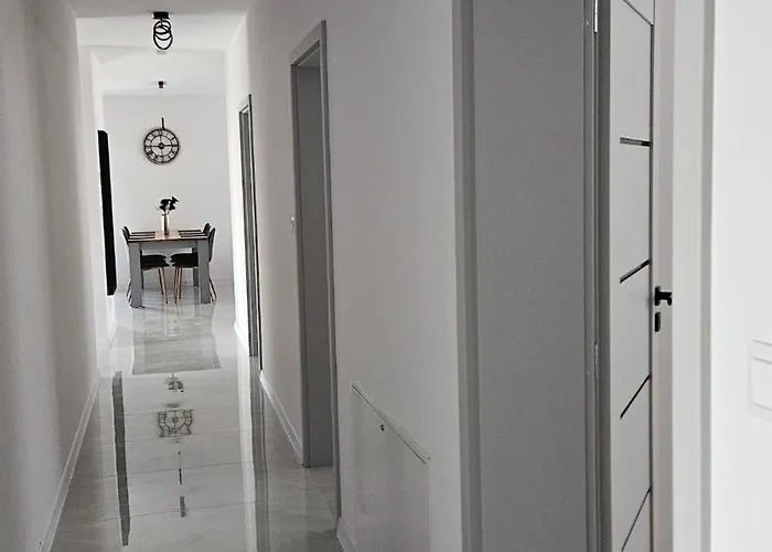 Moderný 3 - Spálňový S Veľkou Terasou Apartamento